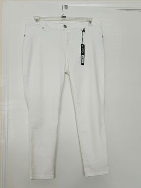 A3 Design White Women Skinny Jeans